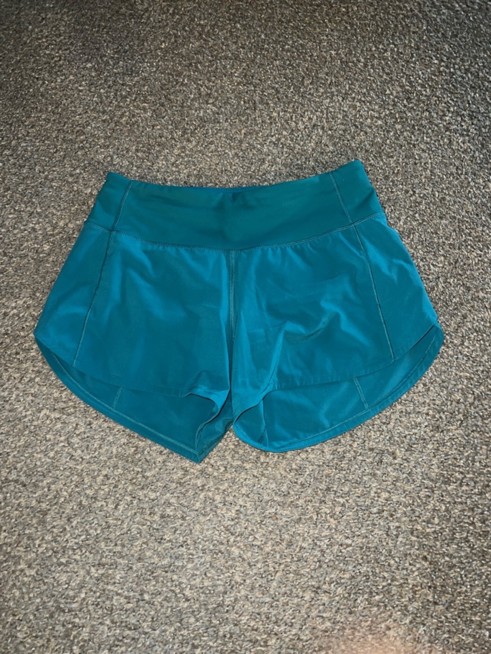 Lululemon speed up shorts. 4